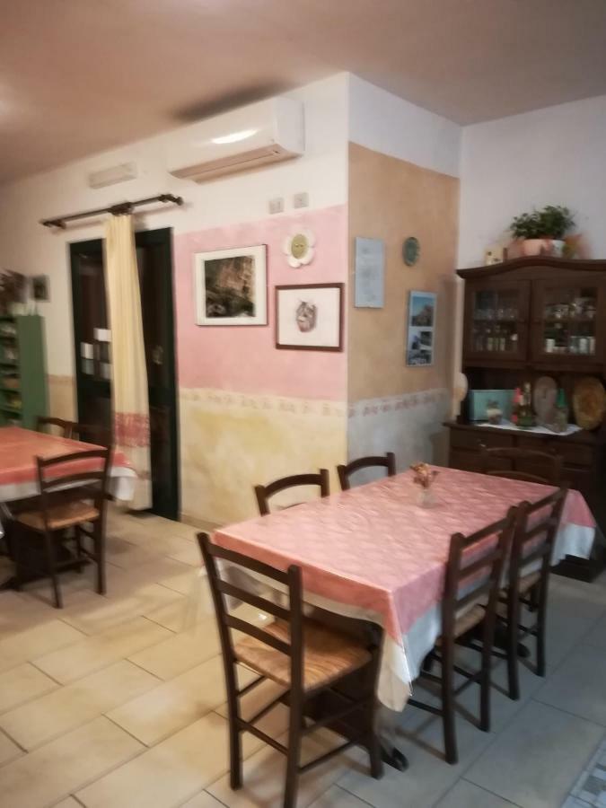 Agriturismo Ticci Seùlo Eksteriør billede